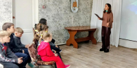 Год единства народов России. День воссоединения Крыма с Россией тематический час «Крым и Россия вместе» - Центр соцобслуживания населения